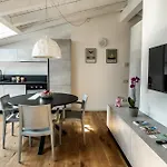 Attico 32 Charme&relax Апартаменти Бергамо