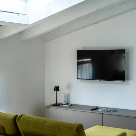 Attico 32 Charme&relax *