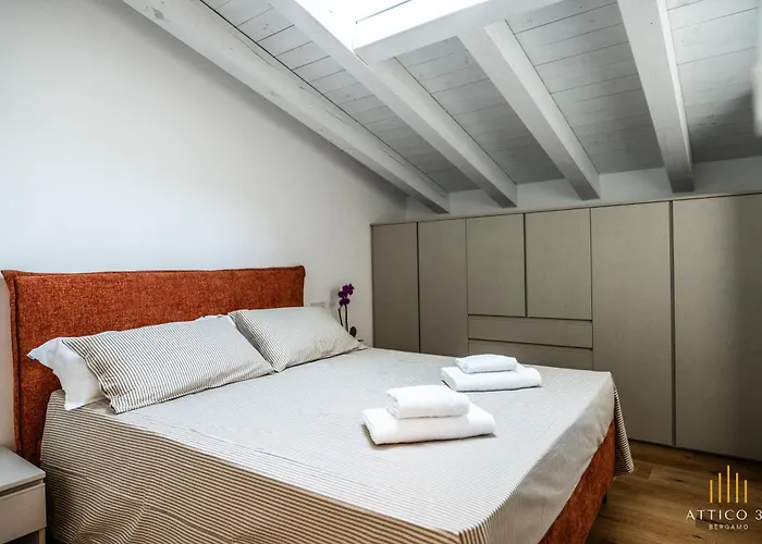 アパート Attico 32 Charme&relax