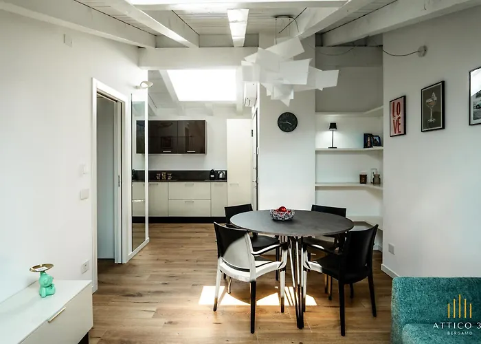 Attico 32 Charme&relax アパート ベルガモ