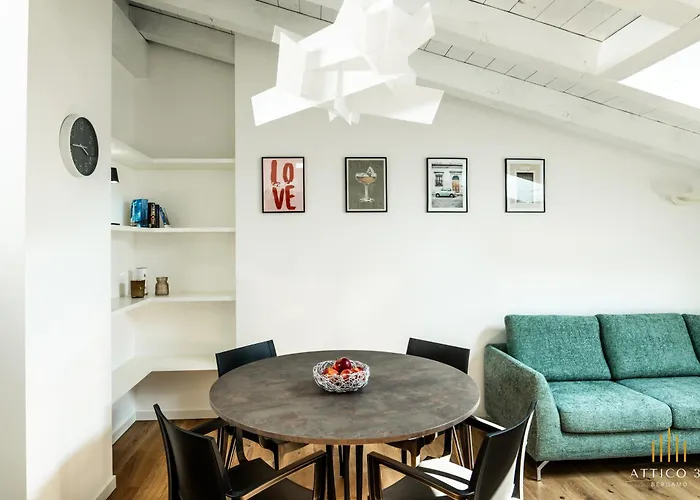 Attico 32 Charme&relax * ベルガモ