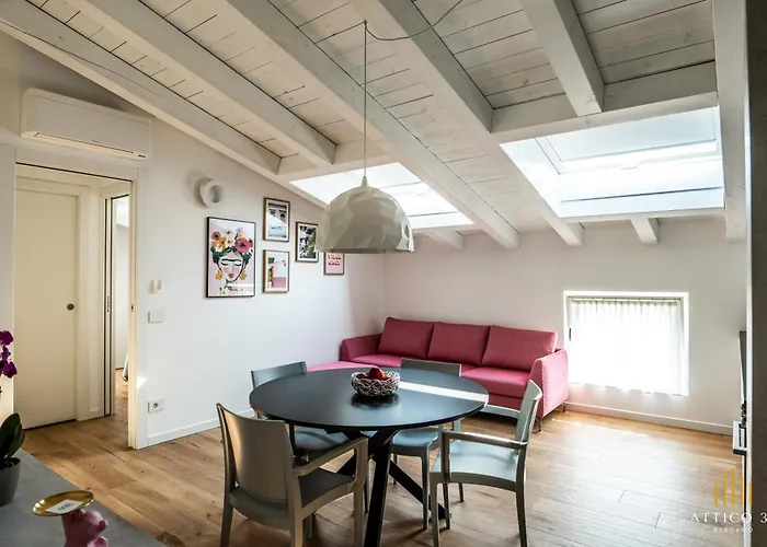 Attico 32 Charme&relax * 贝尔加莫